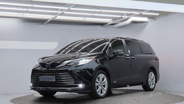 2021 TOYOTA Sienna