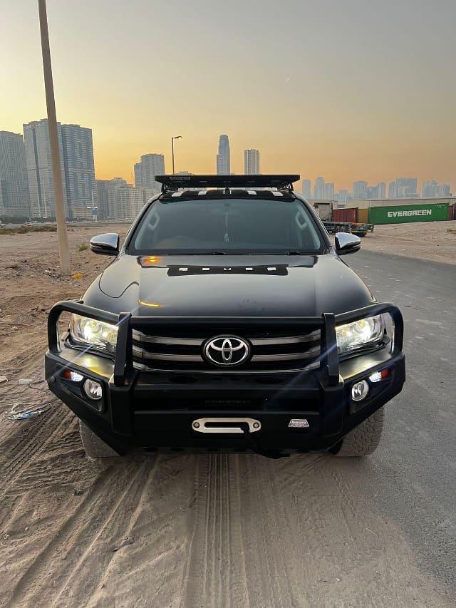 2019 TOYOTA Hilux