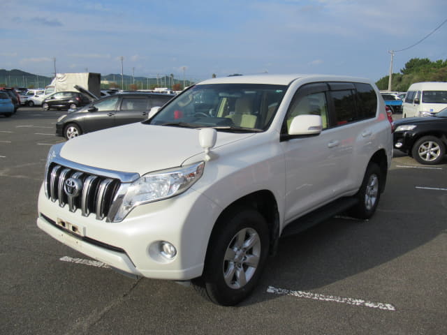 2017 TOYOTA Land Cruiser Prado