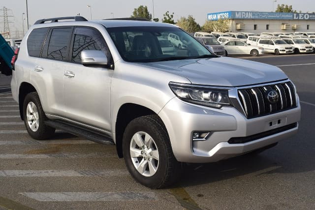 2018 TOYOTA Land Cruiser