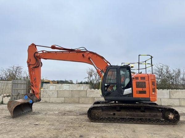 2018 Hitachi Hitachi Others