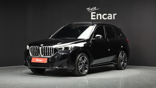 2023 BMW X1