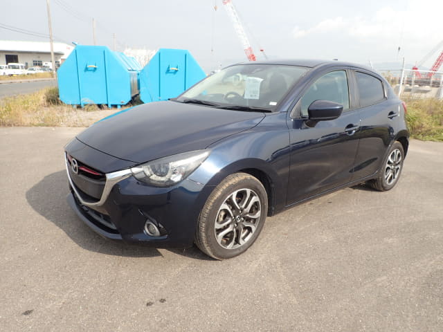 2016 MAZDA Demio