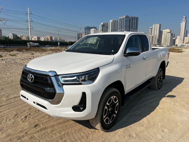 2021 TOYOTA Hilux