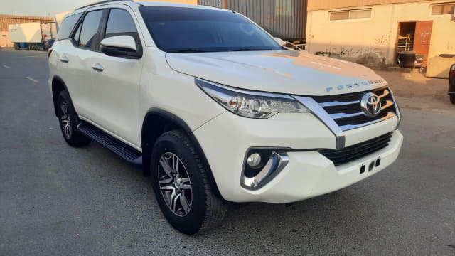 2019 TOYOTA Fortuner