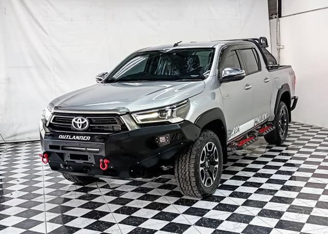 2020 TOYOTA Hilux