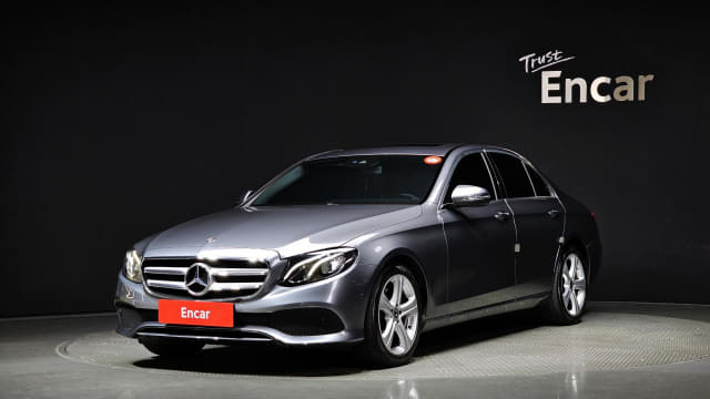 2018 MERCEDES-BENZ E-Class