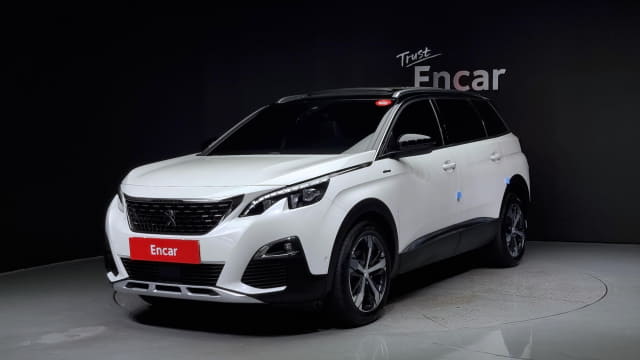 2021 PEUGEOT 5008