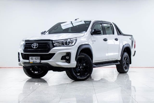 2018 TOYOTA Hilux