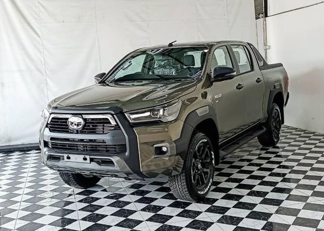 2024 TOYOTA Hilux, 