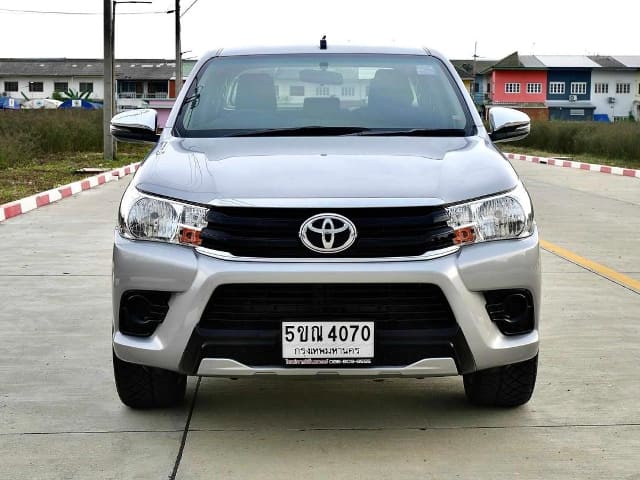 2018 TOYOTA Hilux