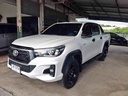 2019 TOYOTA Hilux