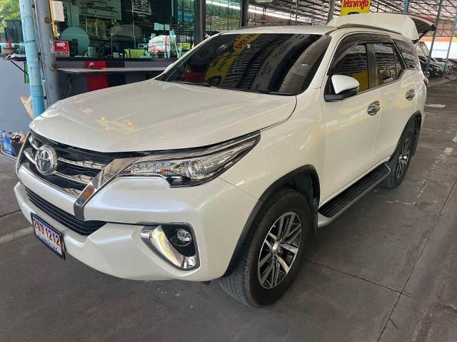 2017 TOYOTA Fortuner, 