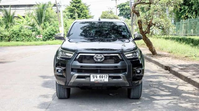 2023 TOYOTA Hilux