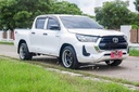 2023 TOYOTA Hilux