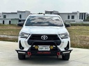 2020 TOYOTA Hilux