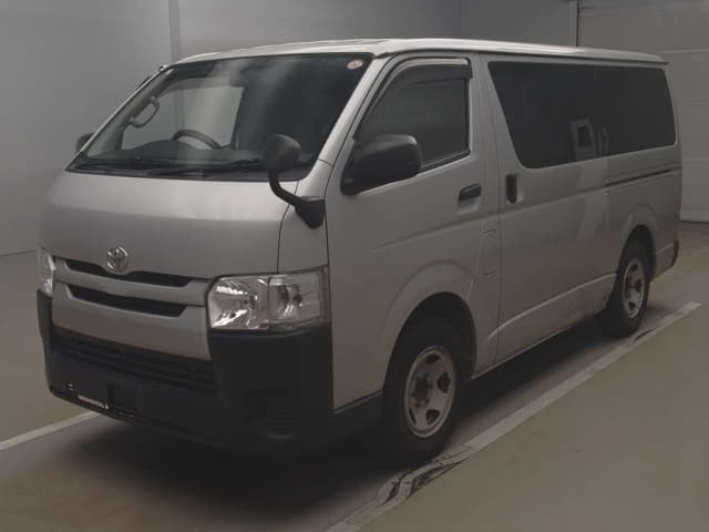 2017 TOYOTA Regiusace Van