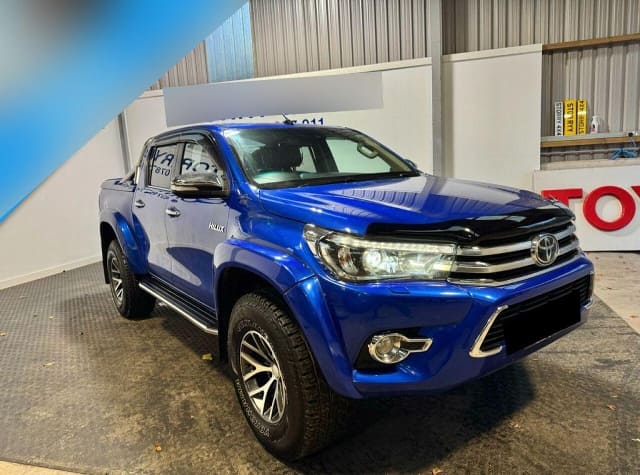 2017 TOYOTA Hilux