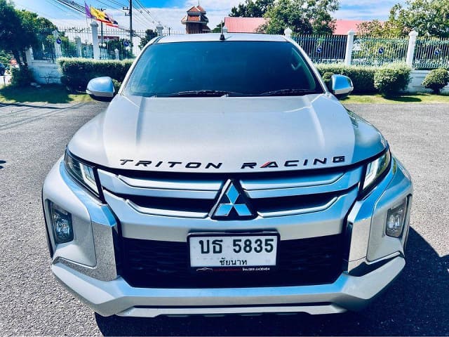 2020 MITSUBISHI Triton