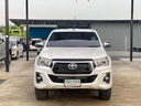 2019 TOYOTA Hilux