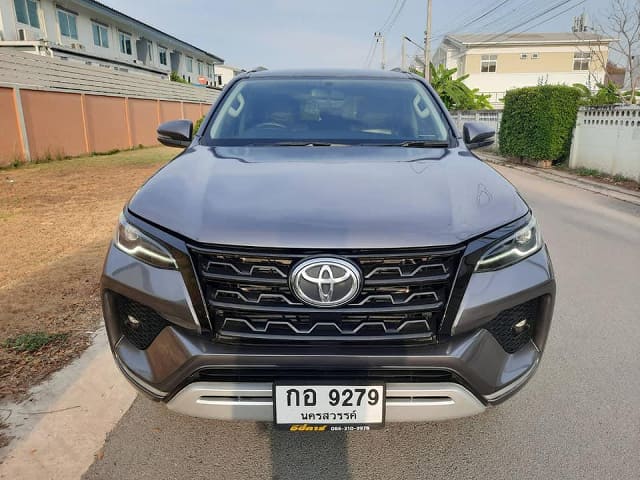 2021 TOYOTA Fortuner