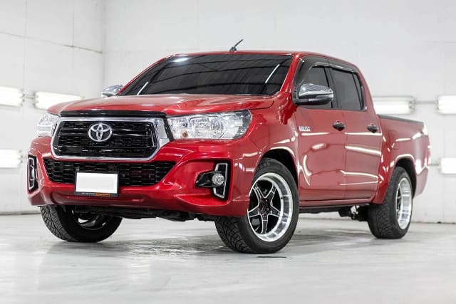 2019 TOYOTA Hilux, 