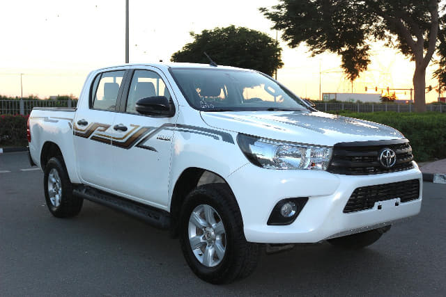 2019 TOYOTA Hilux