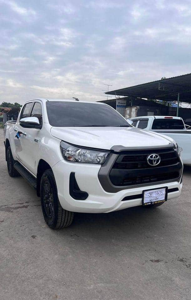 2020 TOYOTA Hilux