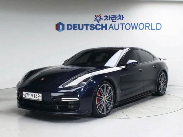 2019 Porsche Panamera