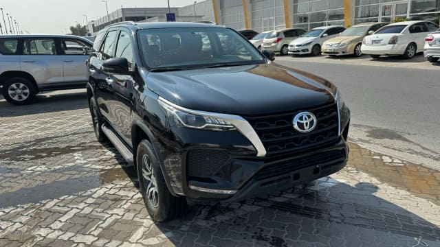 2022 TOYOTA Fortuner