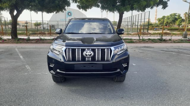 2017 TOYOTA Land Cruiser Prado