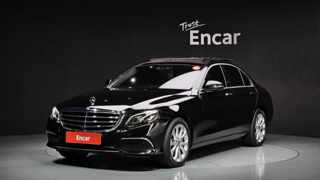 2019 MERCEDES-BENZ E-Class
