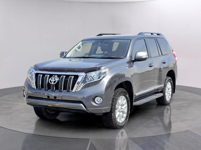 2017 TOYOTA Land Cruiser Prado