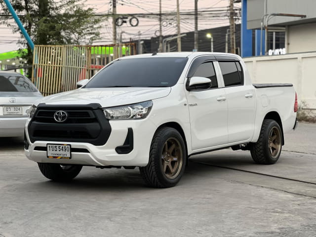 2020 TOYOTA Hilux