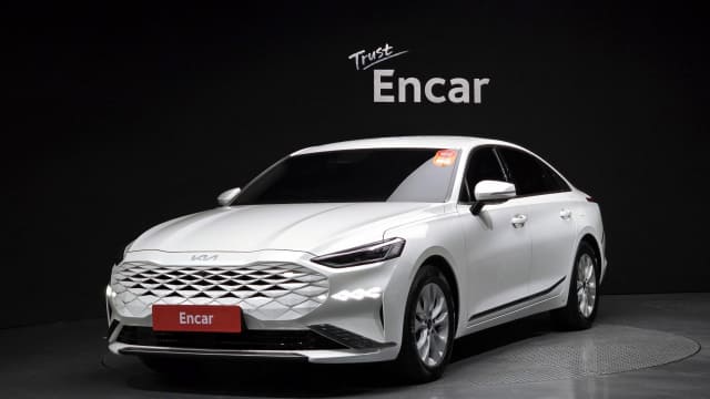 2022 KIA K8