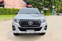 2019 TOYOTA Hilux