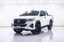 2019 TOYOTA Hilux