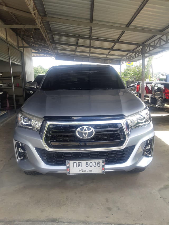 2018 TOYOTA Hilux