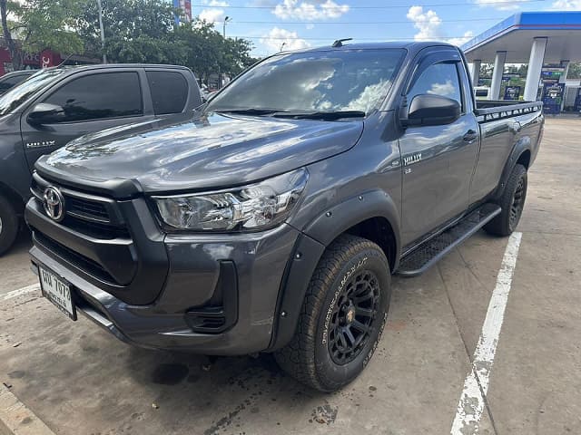 2022 TOYOTA Hilux