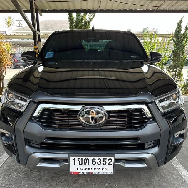 2020 TOYOTA Hilux, 