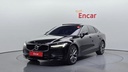 2017 VOLVO S90