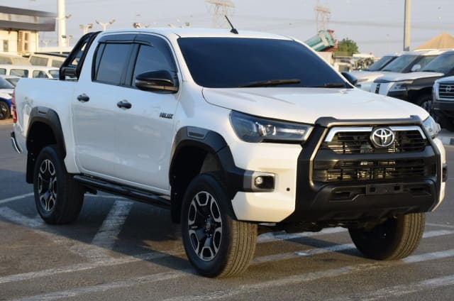 2019 TOYOTA Hilux