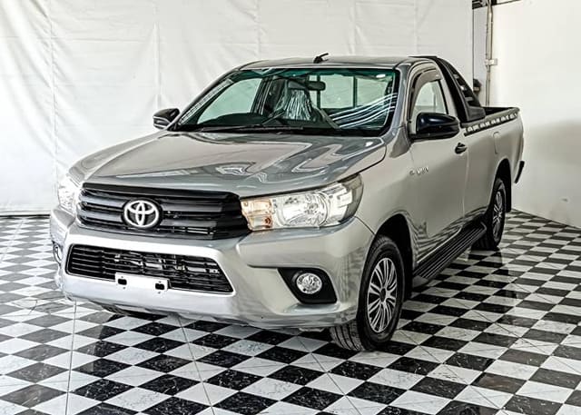 2018 TOYOTA Hilux