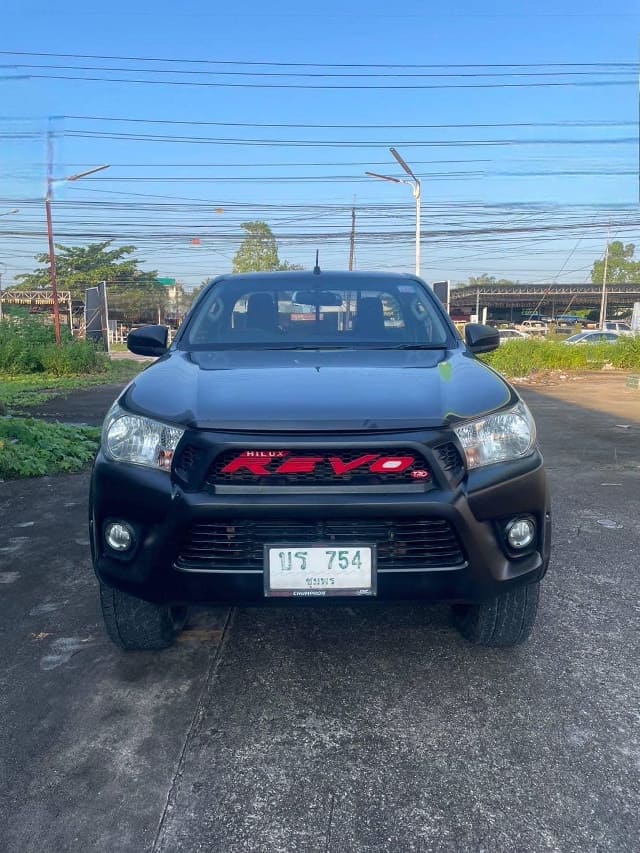 2019 TOYOTA Hilux