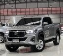 2019 TOYOTA Hilux