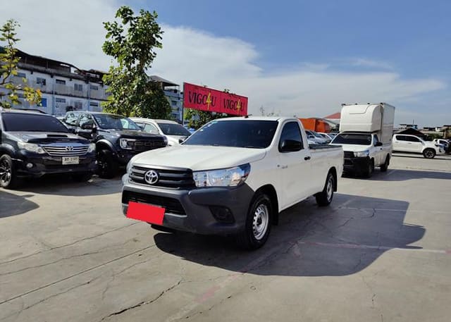 2020 TOYOTA Hilux