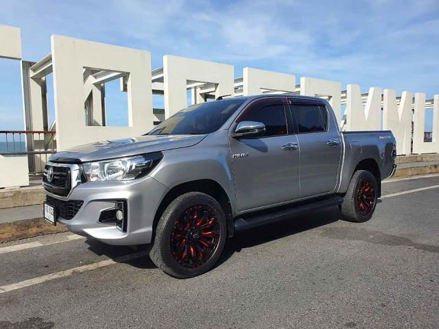 2018 TOYOTA Hilux