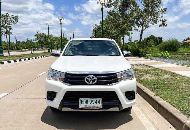 2018 TOYOTA Hilux