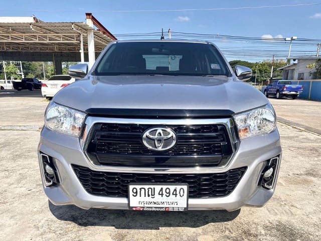 2019 TOYOTA Hilux, 