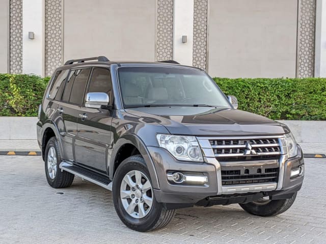 2017 MITSUBISHI Pajero